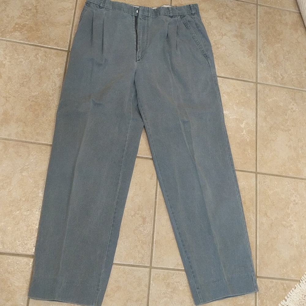 Vintage men's pleated front faded blue-gray chinos